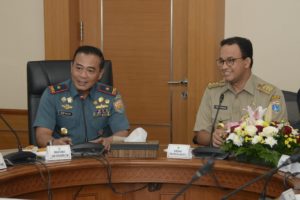 Kunker Danlantamal III Jakarta ke Gubernur DKI Jakarta Pembahasan Pembuatan Akses Jalan Tembus