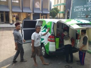 Relawan Samatri Bersana Pejuang Siliwangi Indonesia PAC Medan Satria Giat Kerja Bakti di Masjid Jami Darul Muhsinin 1 Kalibaru