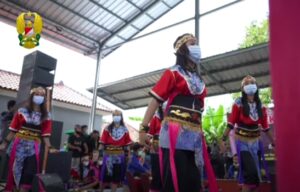Ketua Umum Persit KCK Hetty Andika Perkasa Apresiasi Pelestarian Budaya Seni Sintren di Indramayu