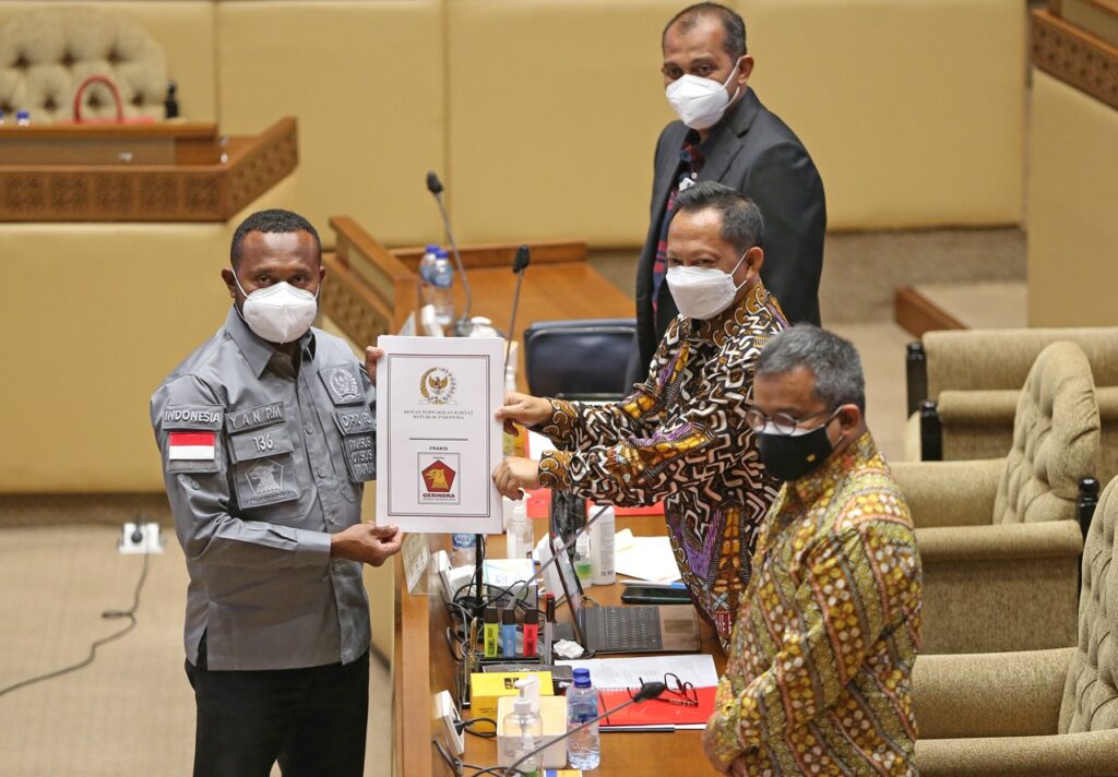 Yan P. Mandenas: Perubahan Otsus Papua Sudah Melalui Mekanisme dan Konstitusional