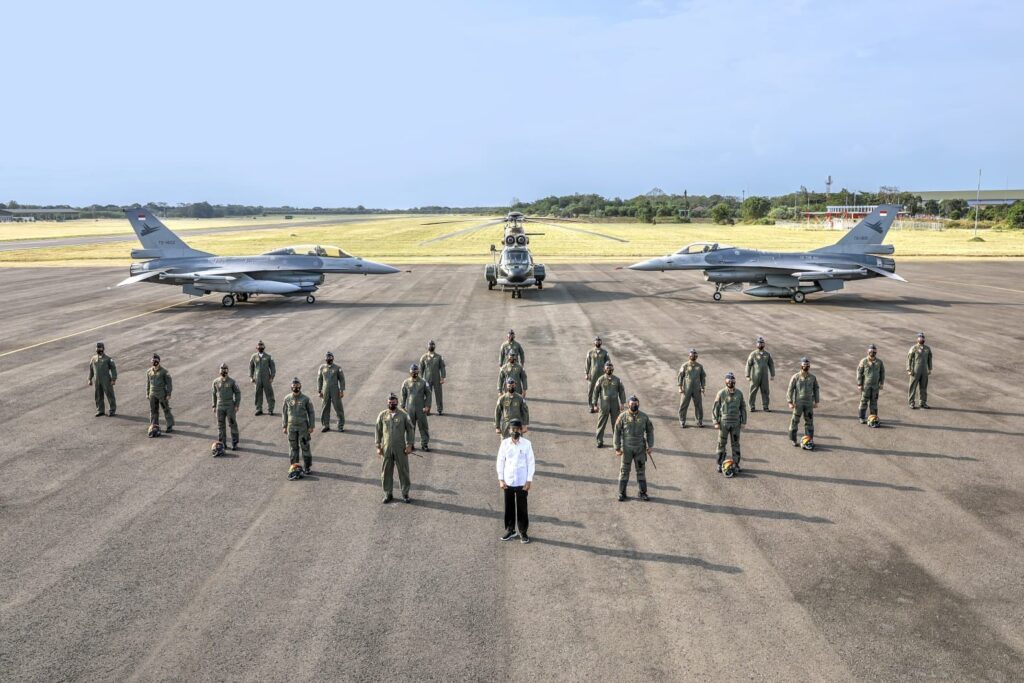Presiden RI Joko Widodo Berikan Apresiasi Kepada Penerbang dan Crew Garuda Flight dan Nusantara Flight