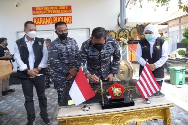 KASAL Didampingi Dankormar Resmikan RS Darurat Covid-19 di Pangkalan Marinir Surabaya